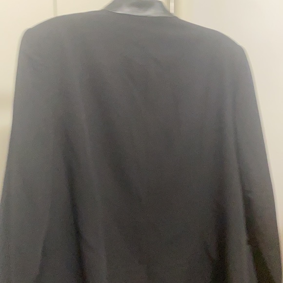 Black blazer with leather trim - Picture 3 of 4